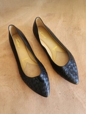 Trotters Estee Woven Pointed Toe Flats Womens Size 11 Narrow Black Leather